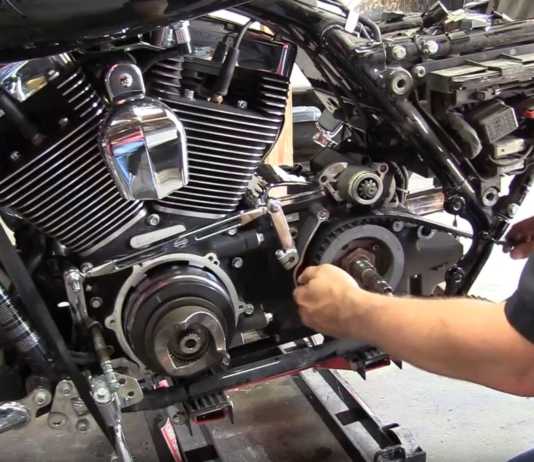 How to Replace Drive Belt on Harley Touring